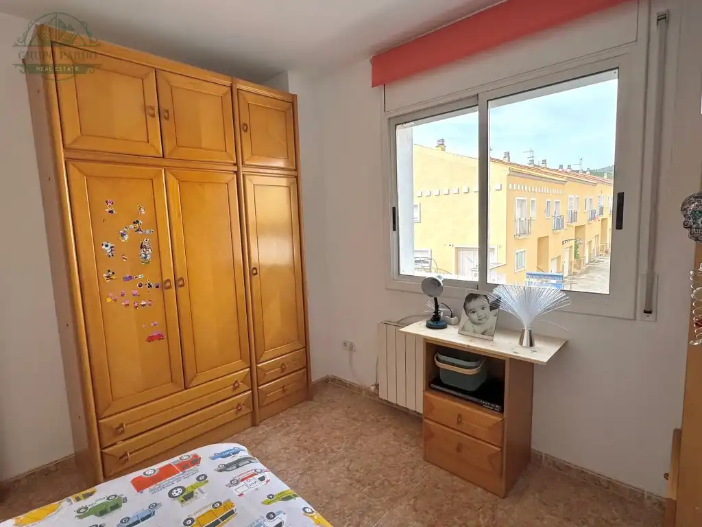 Dormitori de Casa adosada en venda en El Vendrell amb Aire condicionat, Balcó i Piscina comunitària
