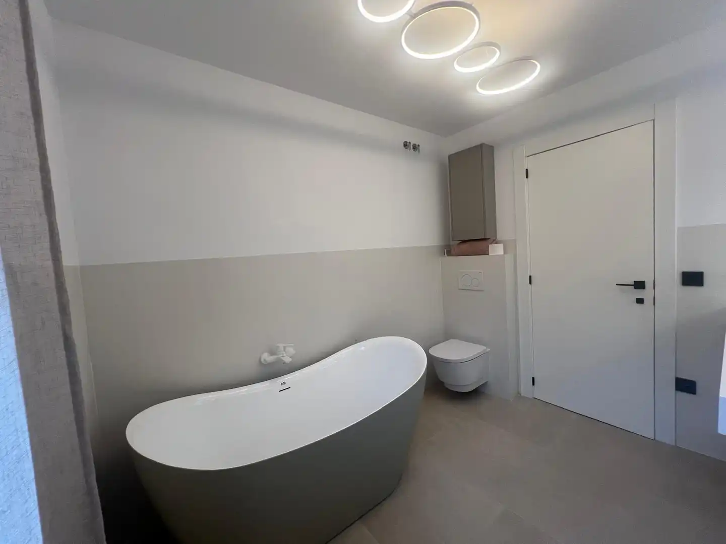 Bathroom of Houses for sale in El Pilar 