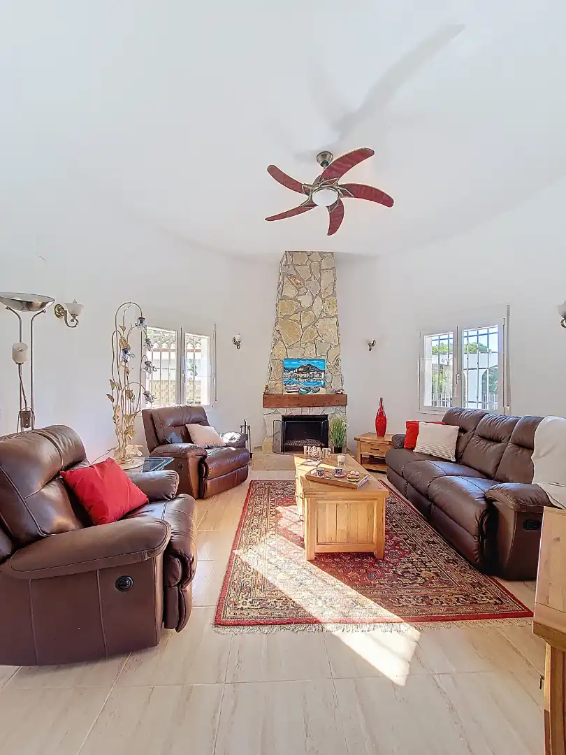 Chalet con piscina en venta en Avenida Pego 103, imagen 9