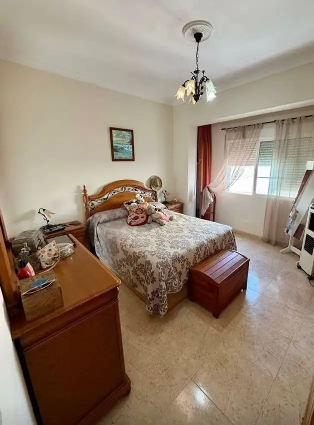 Habitación de Piso en venta en La Línea de la Concepción con Aire acondicionado