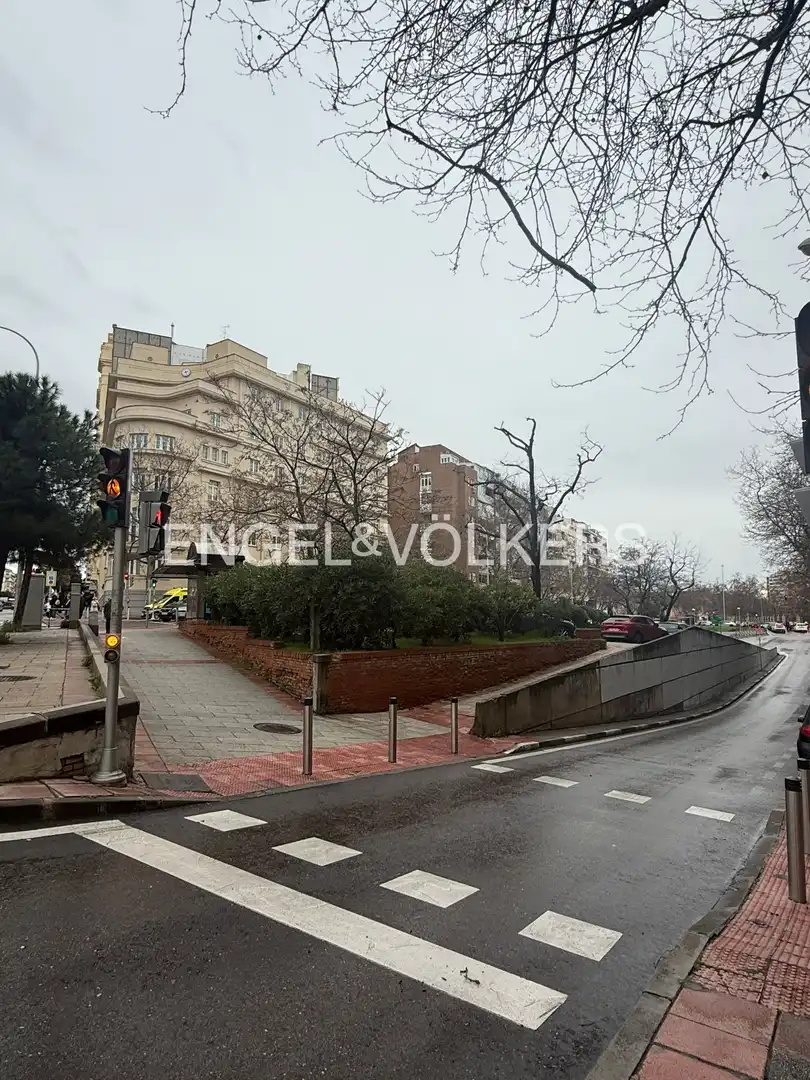 Vista exterior de Pis de lloguer en Madrid amb Aire condicionat, Calefacció i Balcó