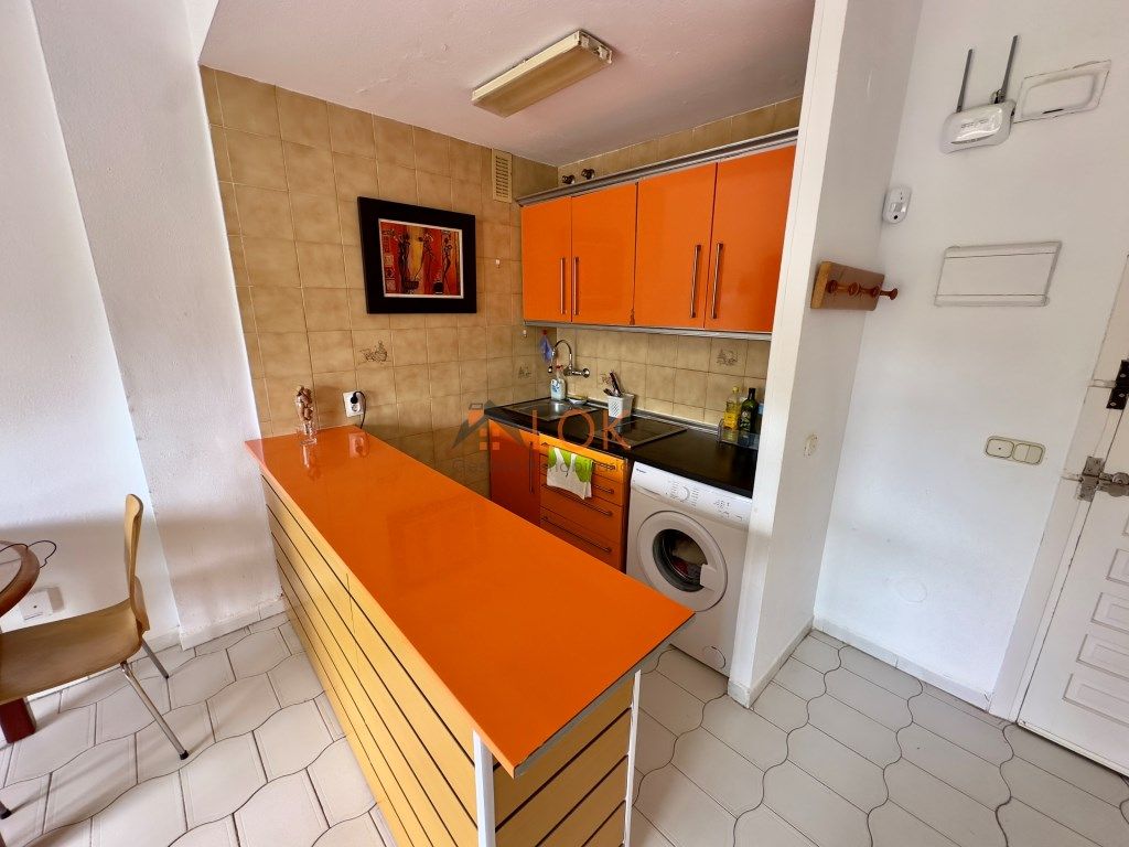 Kitchen of Flat for sale in Benalmádena