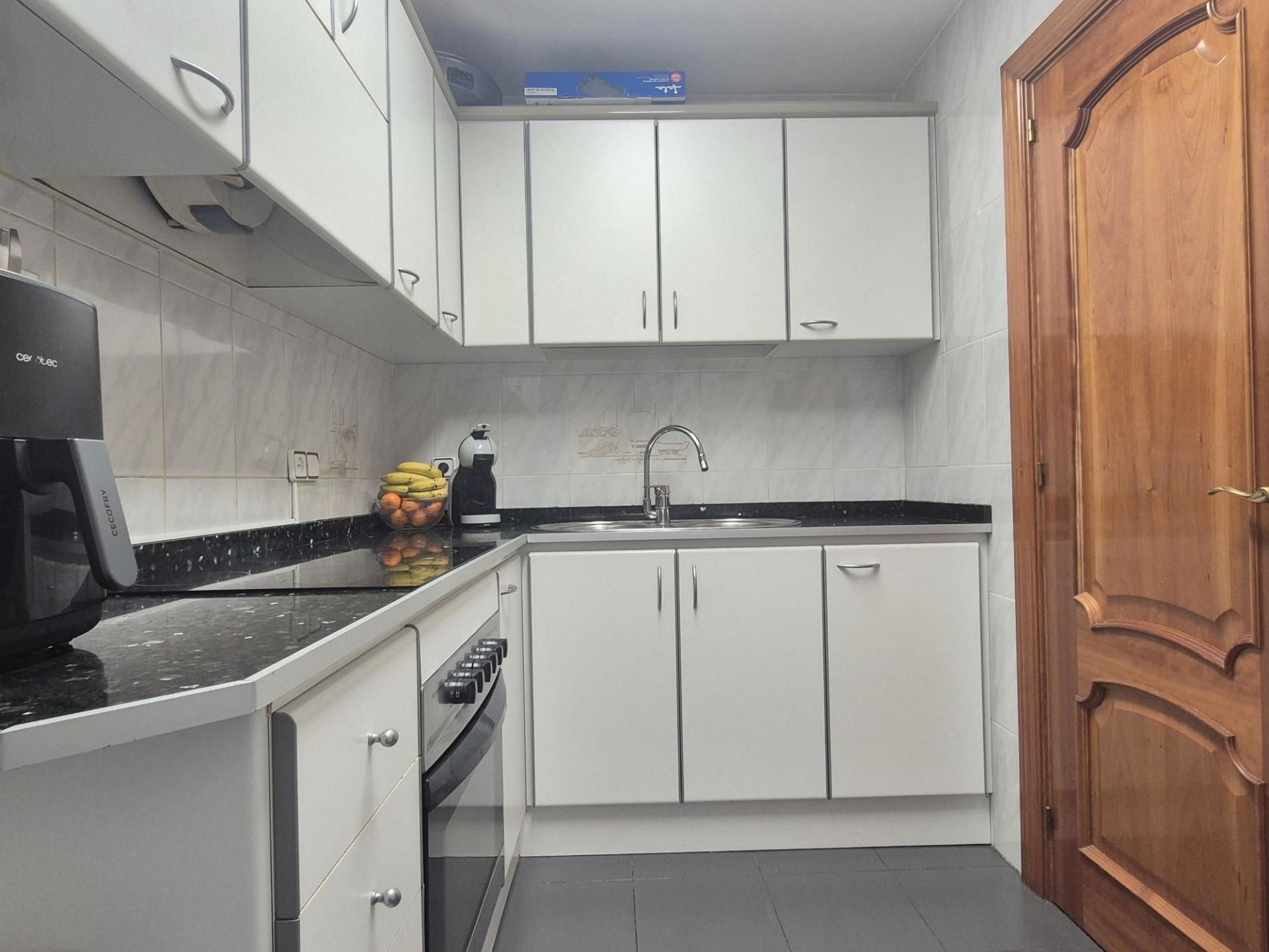Cocina de Piso en venta en  Barcelona Capital con Calefacción