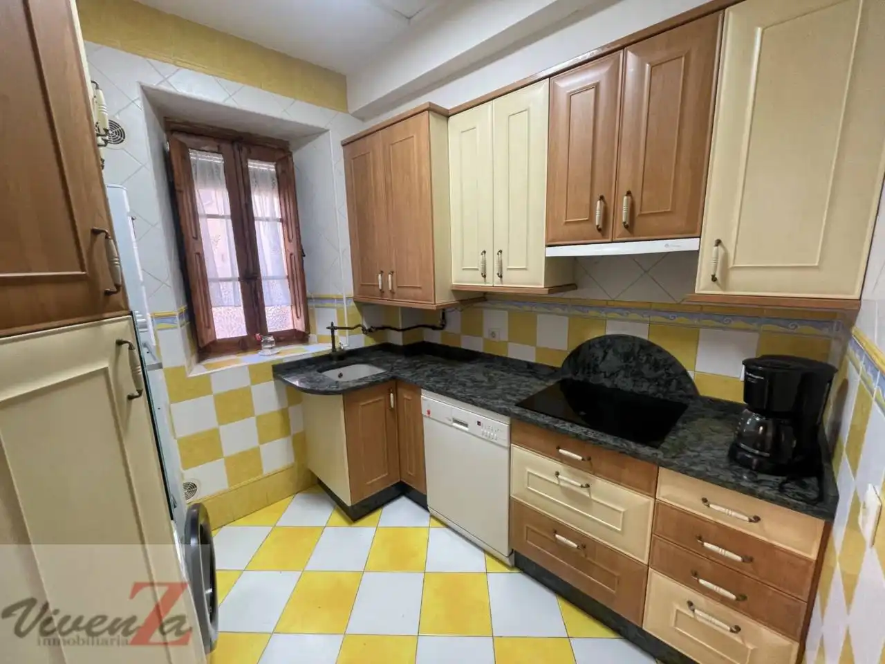 Cuina de Casa o xalet en venda en Zamora Capital  amb Calefacció