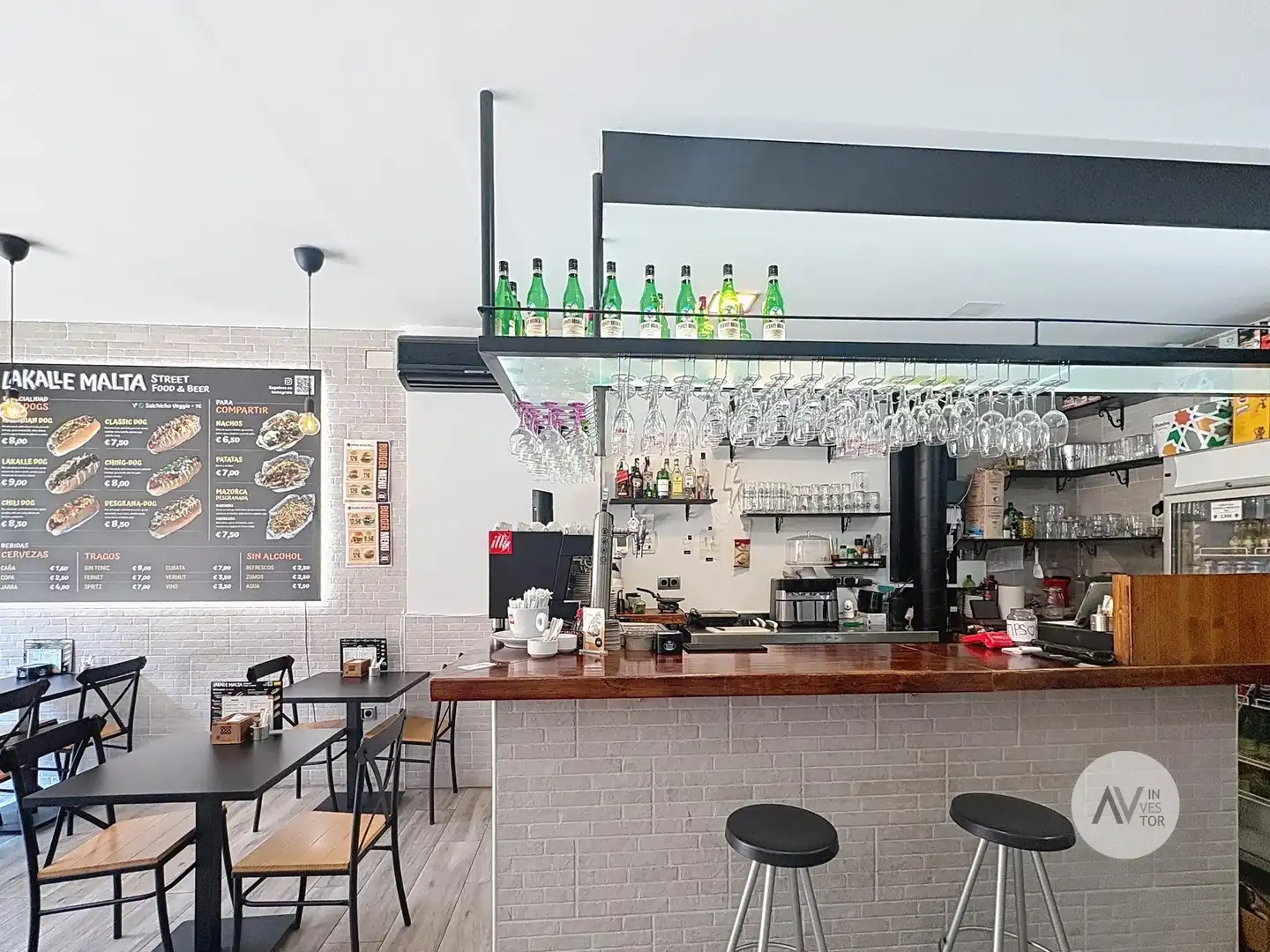 Geschaftsraum zum Verkauf in Barcelona mit Klimaanlage, Terrasse und Möbliert