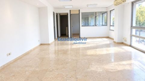 Foto 3 de Oficina de alquiler en El Plantinar – Avda. La Paz - El Juncal, Sevilla Capital