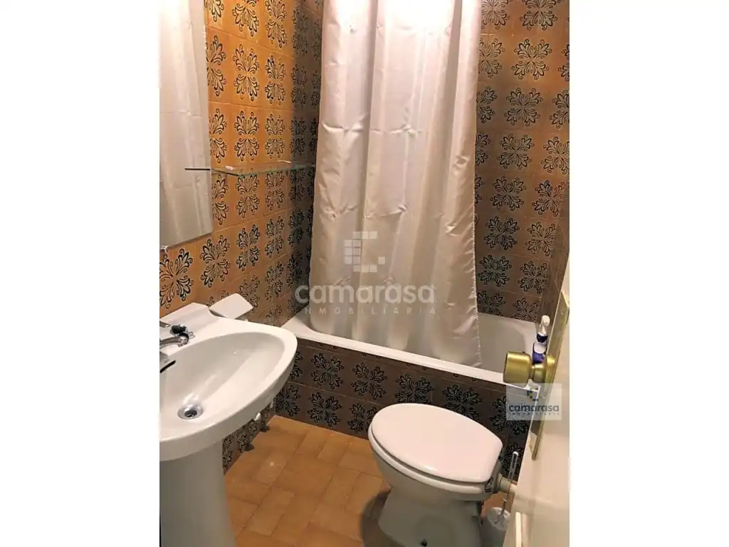 Badezimmer von Wohnung zur Miete in Ávila mit Möbliert, Ofen und Waschmaschine