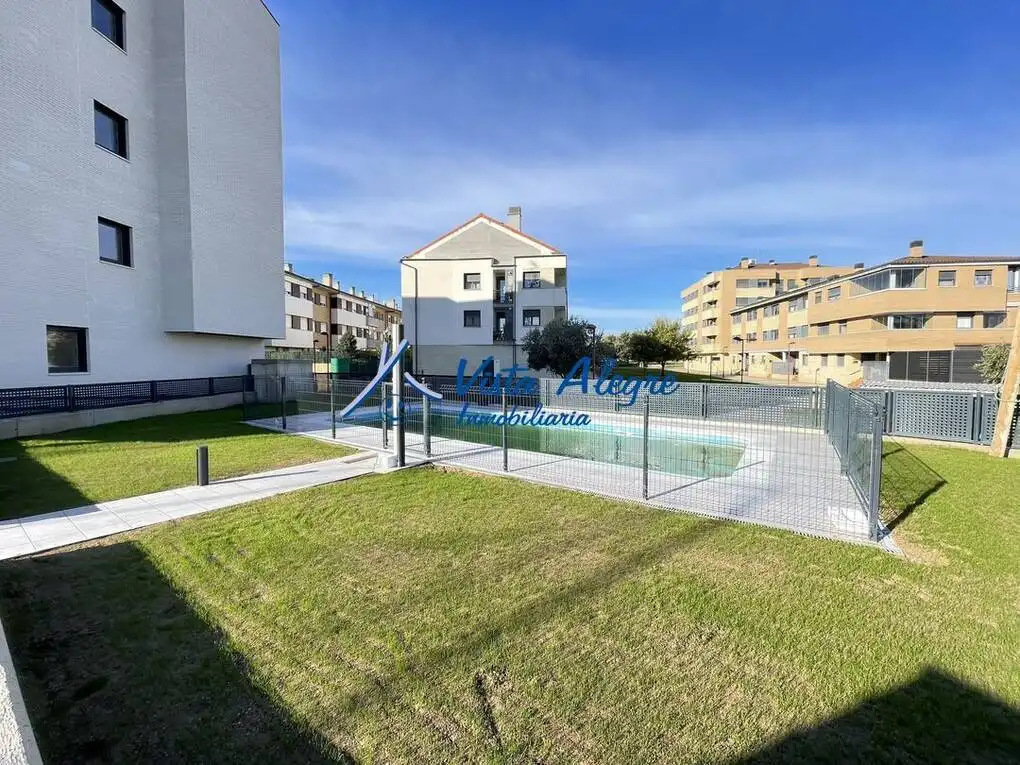 Piscina de Pis en venda en Haro, La Rioja