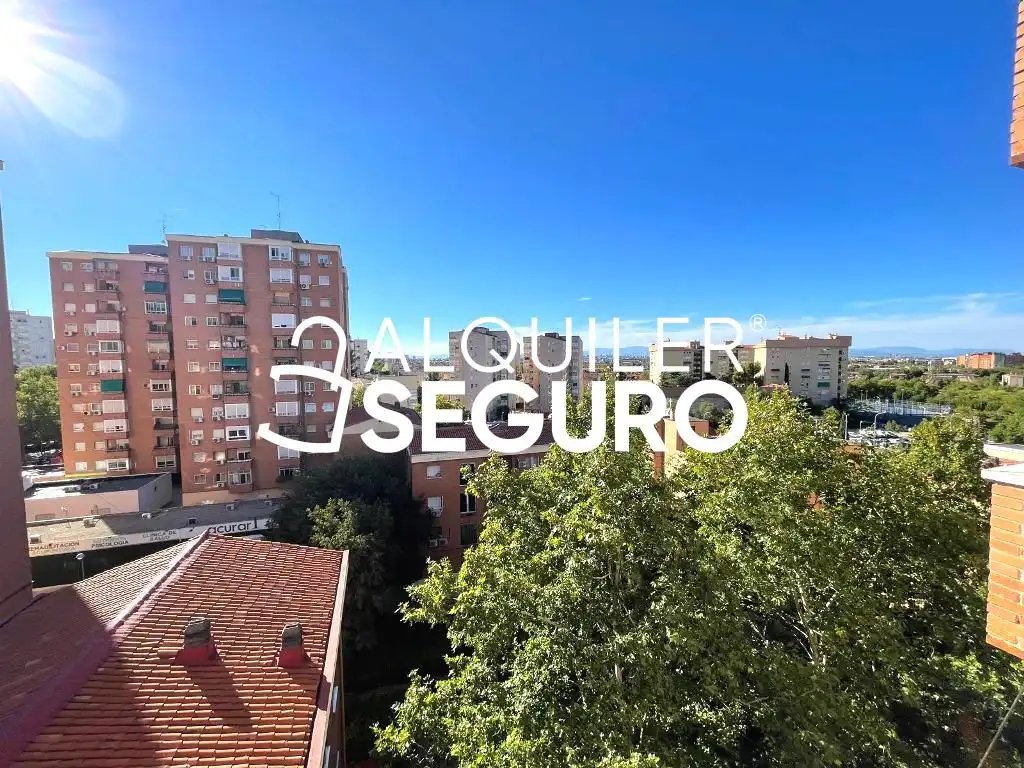 Exterior view of Flat for rent in Madrid  with Air Conditioner, Heating and Furnished
