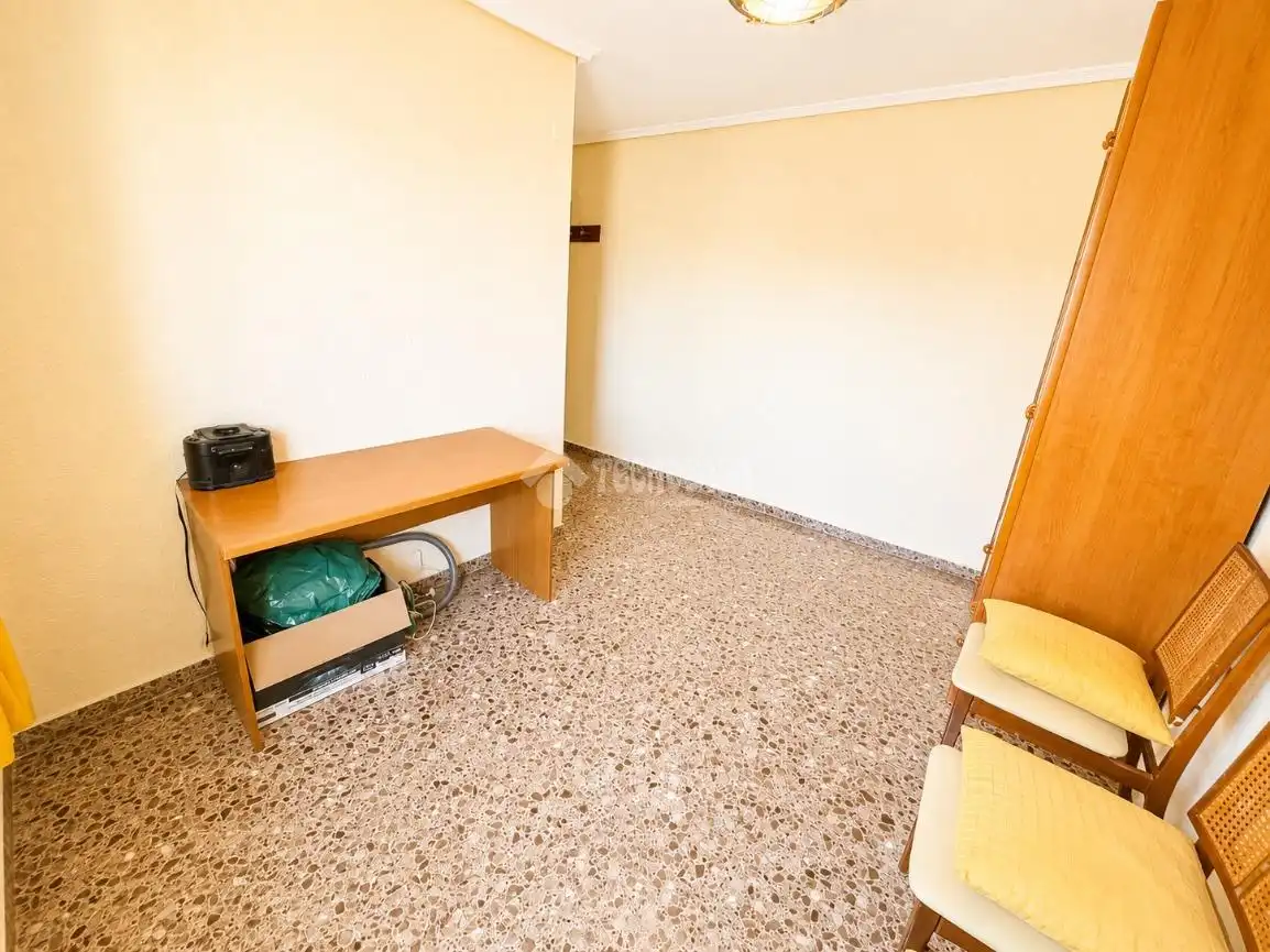 Piso en venta en Torrent con Balcón