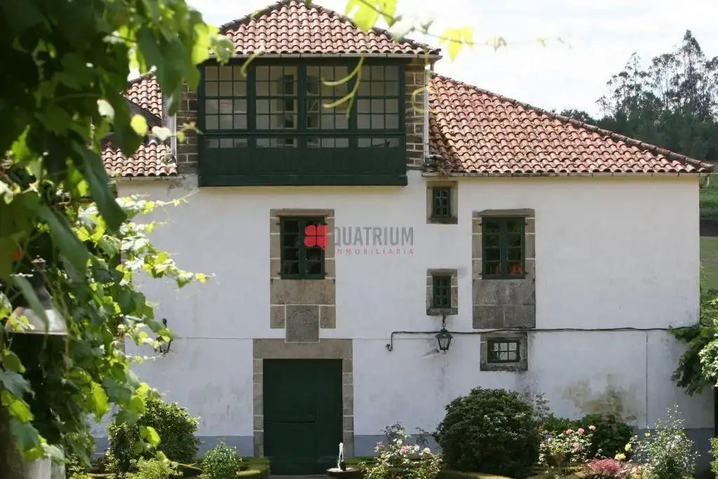Außenansicht von Country house zum Verkauf in Touro mit Privatgarten, Abstellraum und Schwimmbad