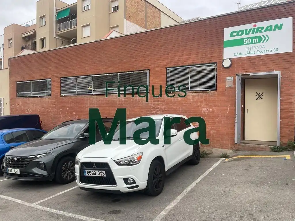 Local comercial en venda a Calle de l'Abat Escarré, imagen 16
