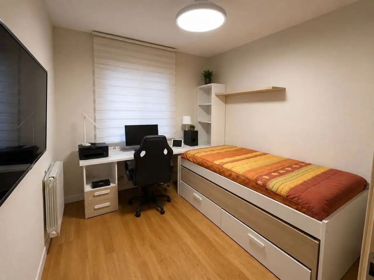Dormitori de Casa adosada en venda en Las Ventas de Retamosa amb Aire condicionat, Jardí privat i Terrassa
