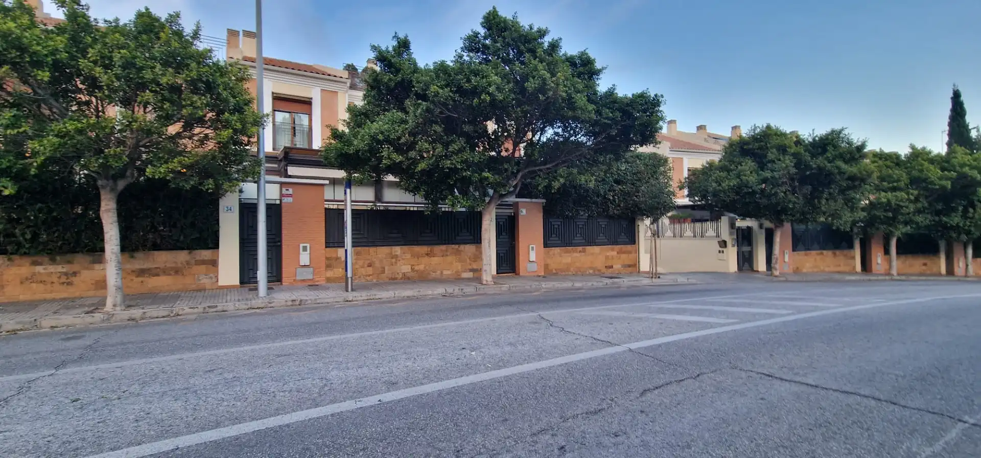 Casa adosada en venta en Calle Lingüista Manuel Seco, Parque Clavero
