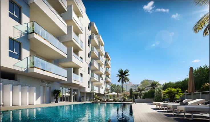 Piscina de Apartamento en venta en Benalmádena con Aire acondicionado, Jardín privado y Parquet
