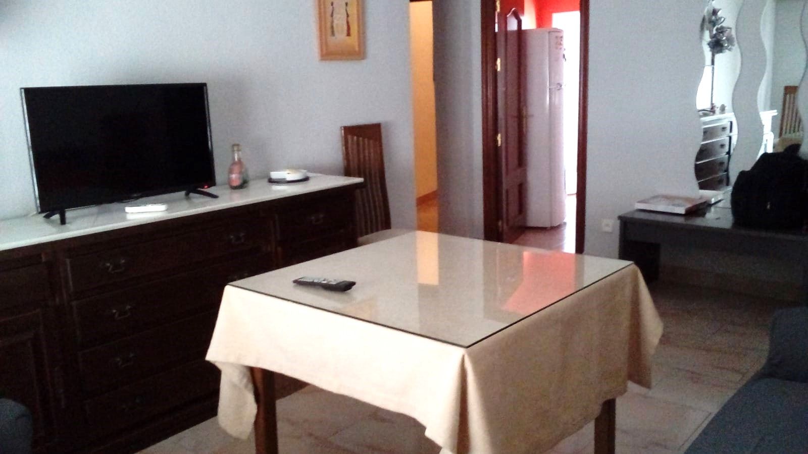 Comedor de Piso de alquiler en  Córdoba Capital con Aire acondicionado, Jardín privado y Amueblado