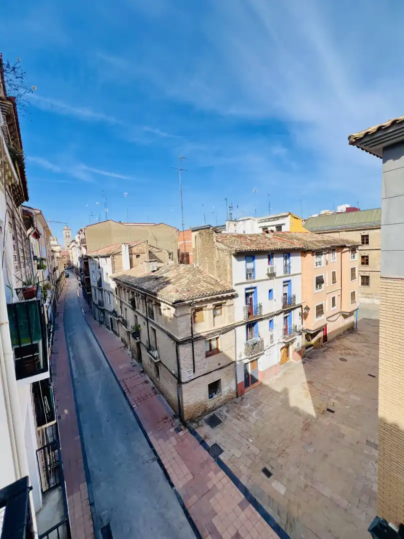Exterior view of Flat for sale in Zaragoza  with Heating, Oven and Washing machine