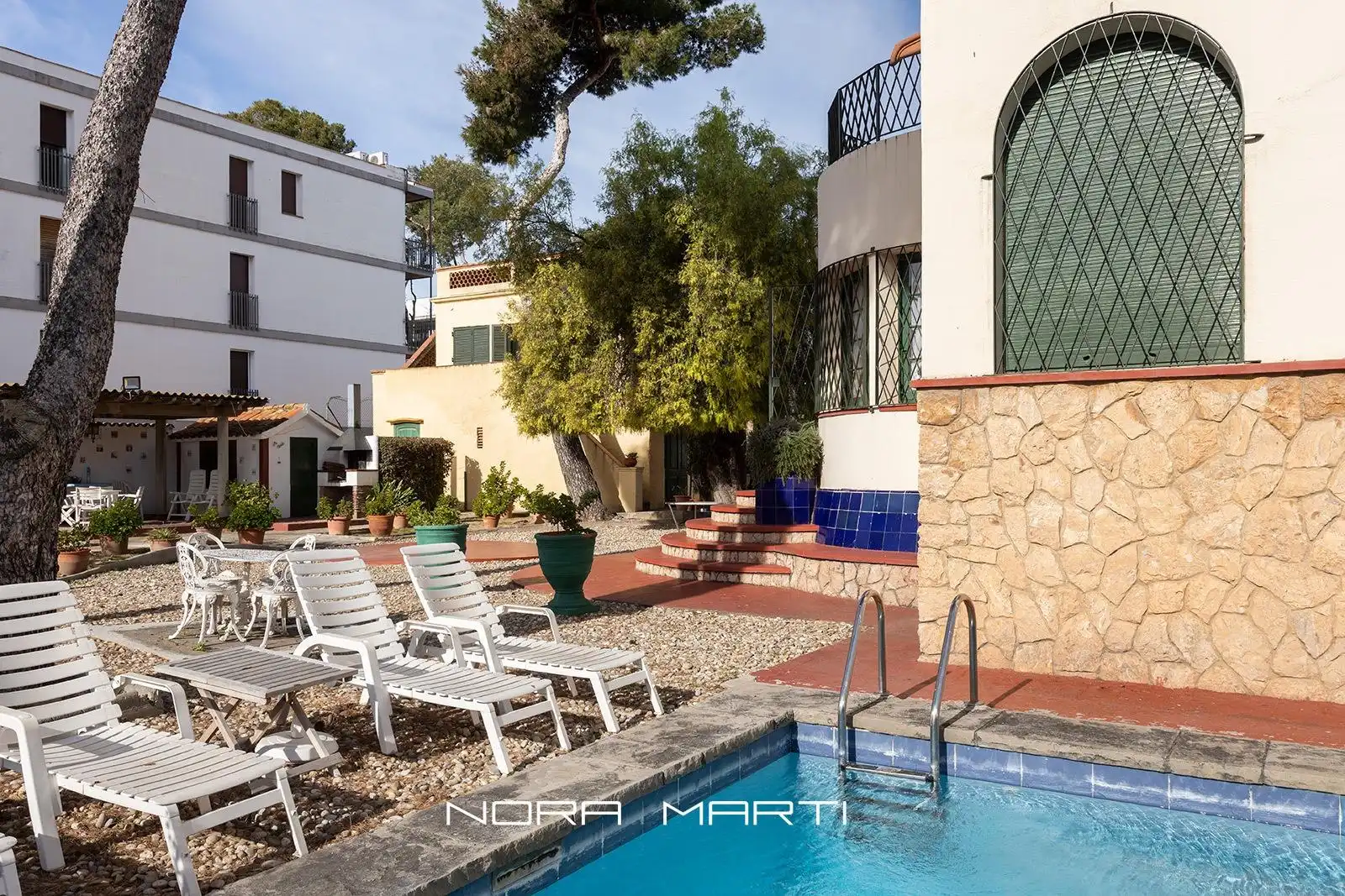 Piscina de Finca rústica en venta en Sitges con Aire acondicionado, Calefacción y Jardín privado