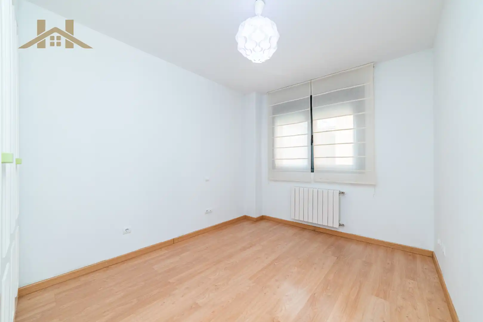 Schlafzimmer von Wohnung zum Verkauf in Pinto mit Klimaanlage, Heizung und Abstellraum