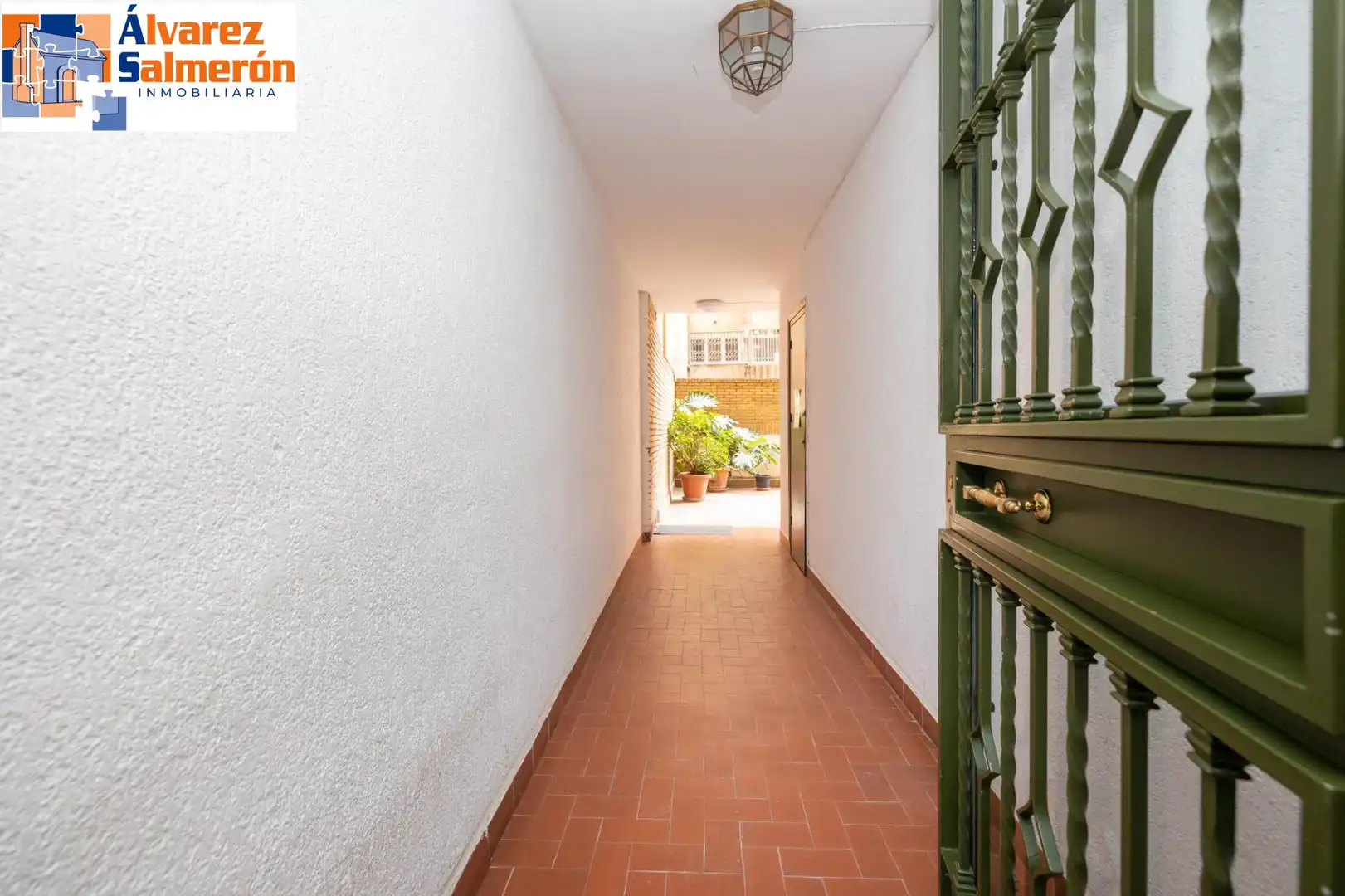 Flat for sale in Granada