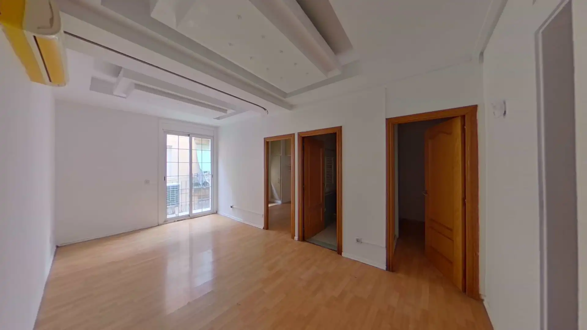 Piso en venta en Barcelona con Balcón