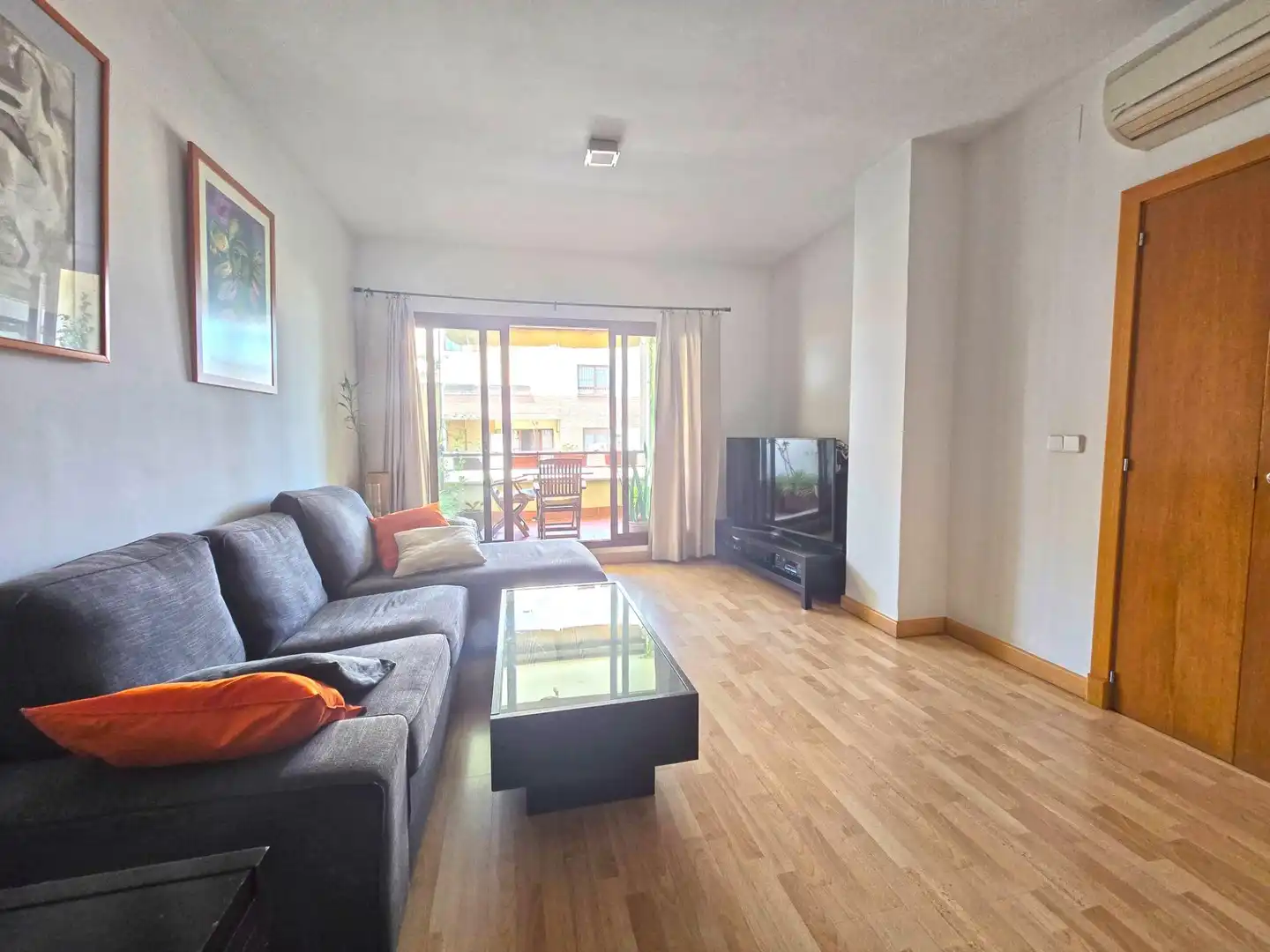 Wohnzimmer von Wohnung zum Verkauf in Mairena del Aljarafe mit Gemeinschaftspool