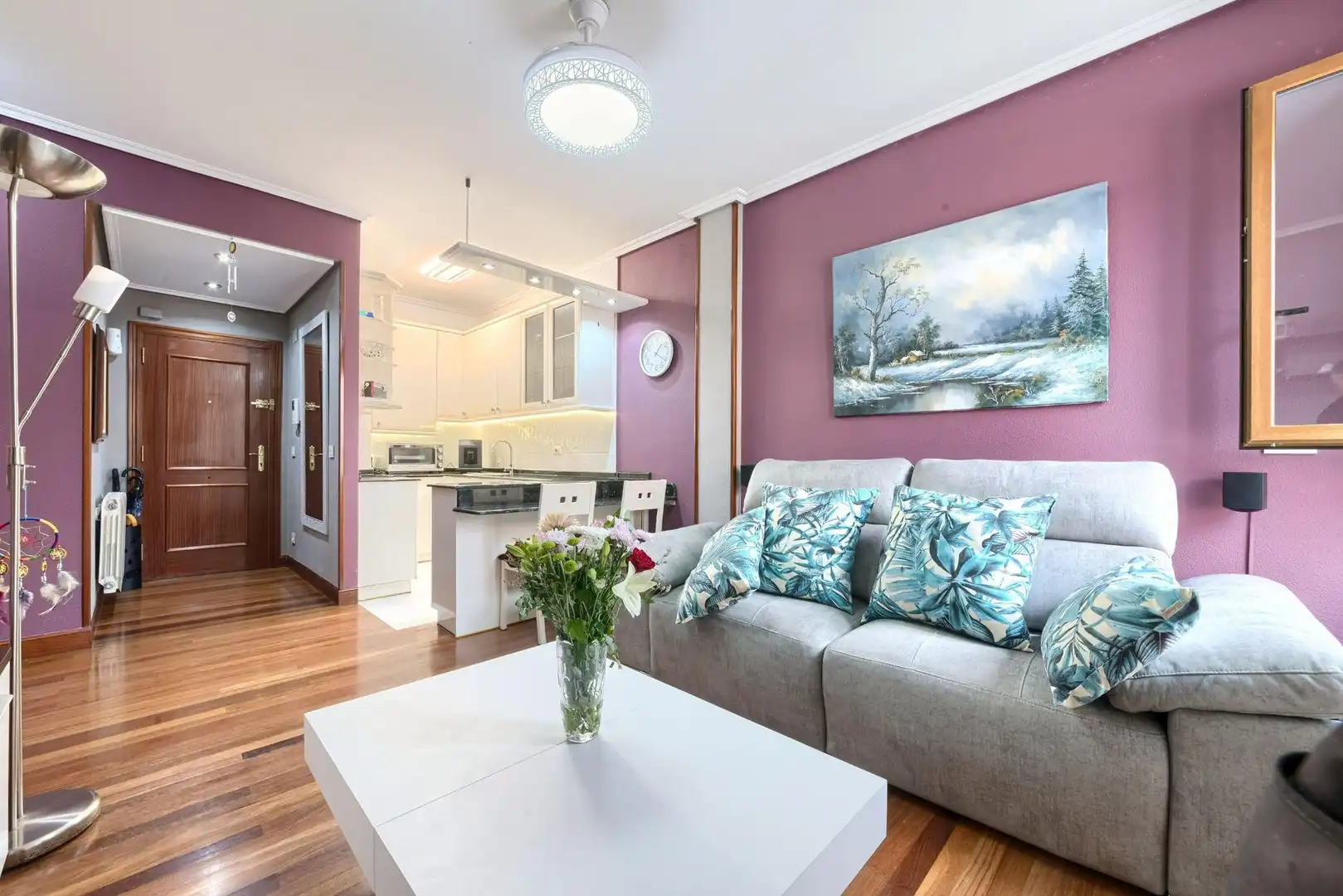 Sala de estar de Apartamento en venta en Barakaldo  con Calefacción, Trastero y Amueblado