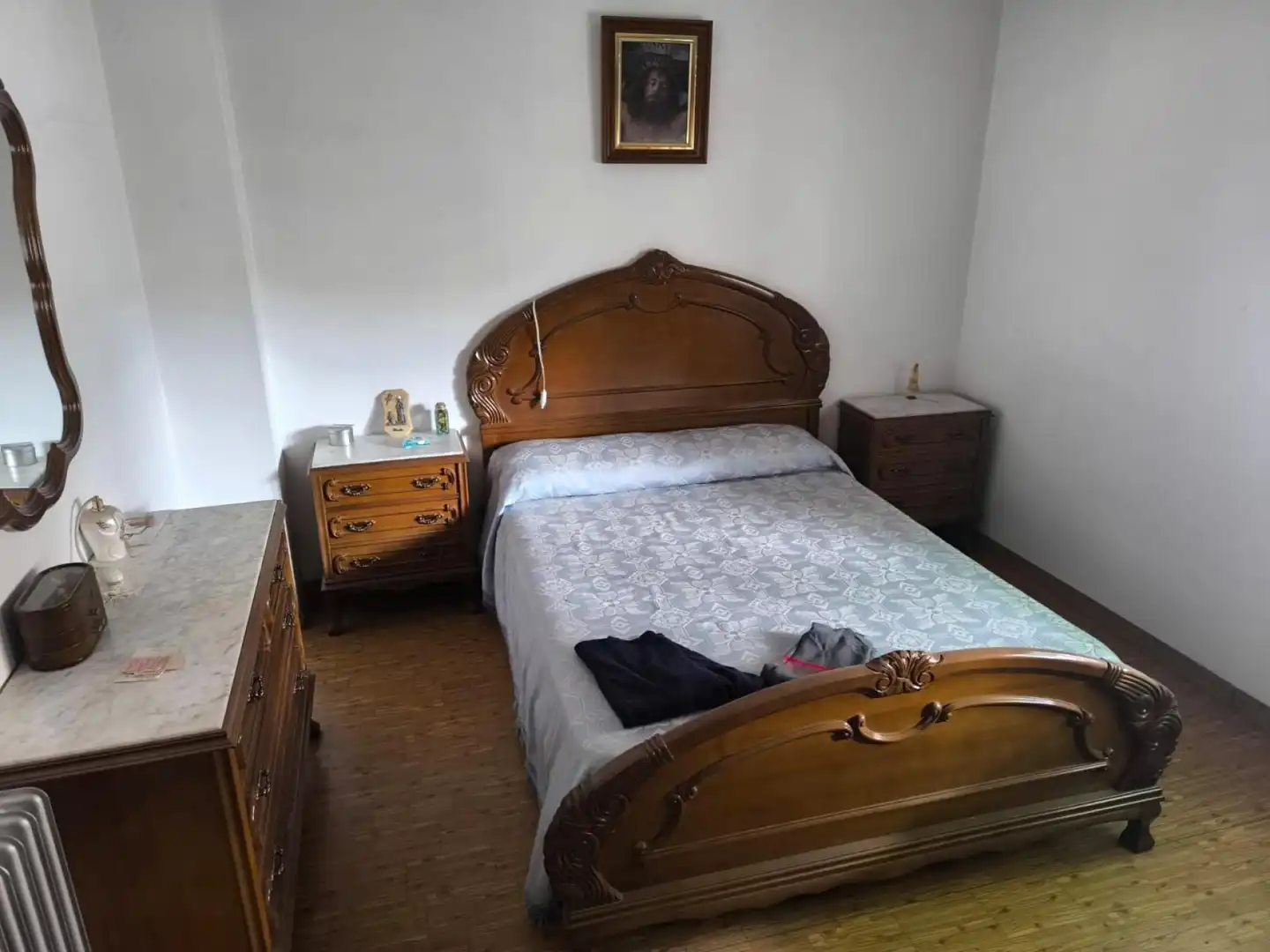 Dormitori de Casa adosada en venda en Santa María del Páramo amb Calefacció i Terrassa
