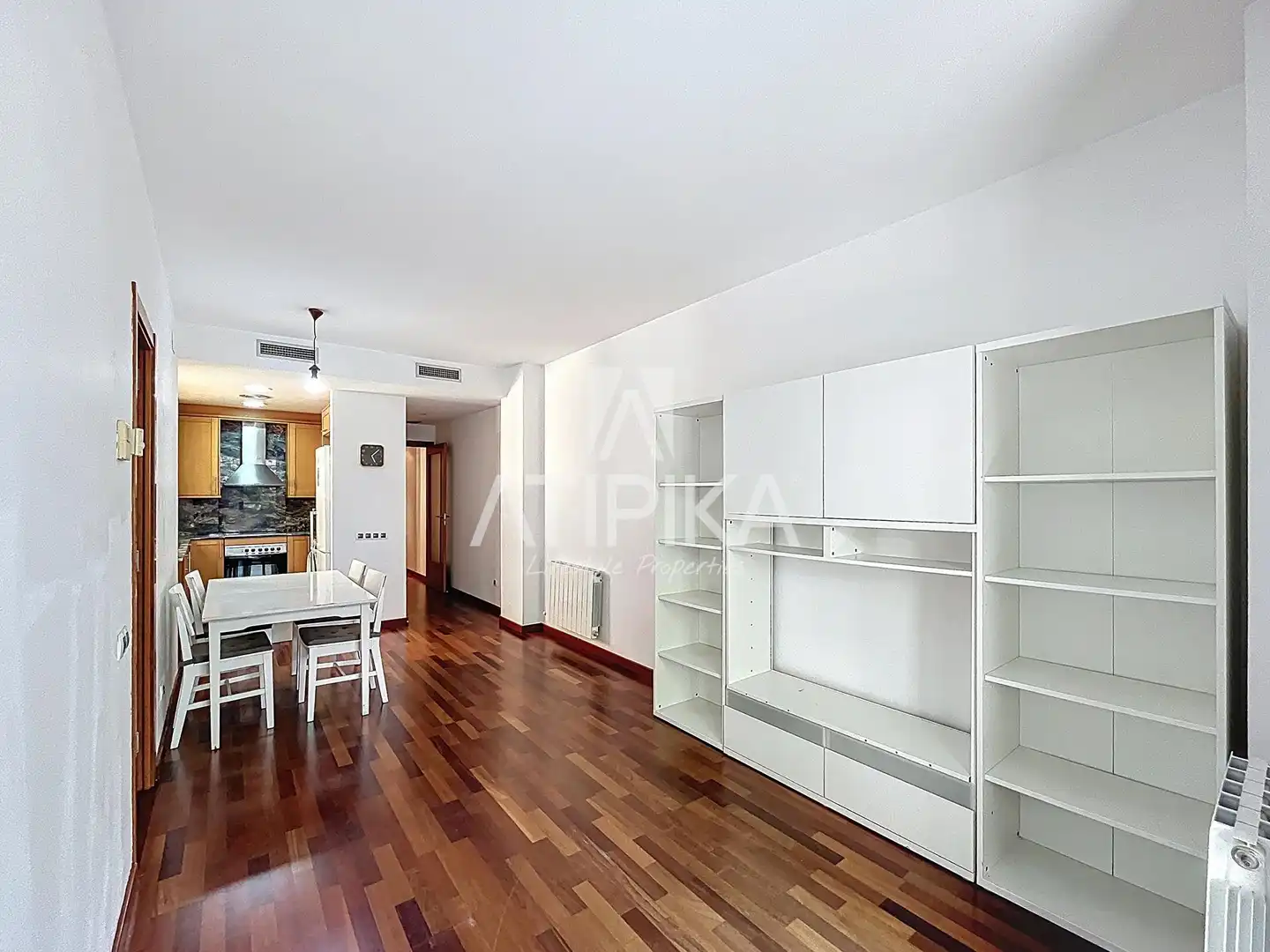 Living room of Flat for sale in  Barcelona Capital  with Air Conditioner, Heating and Parquet flooring