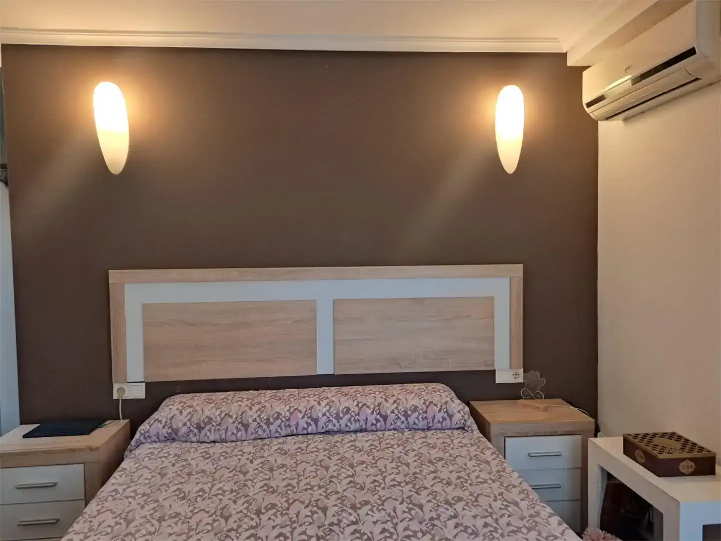 Bedroom of Attic for sale in Aldaia  with Air Conditioner and Balcony