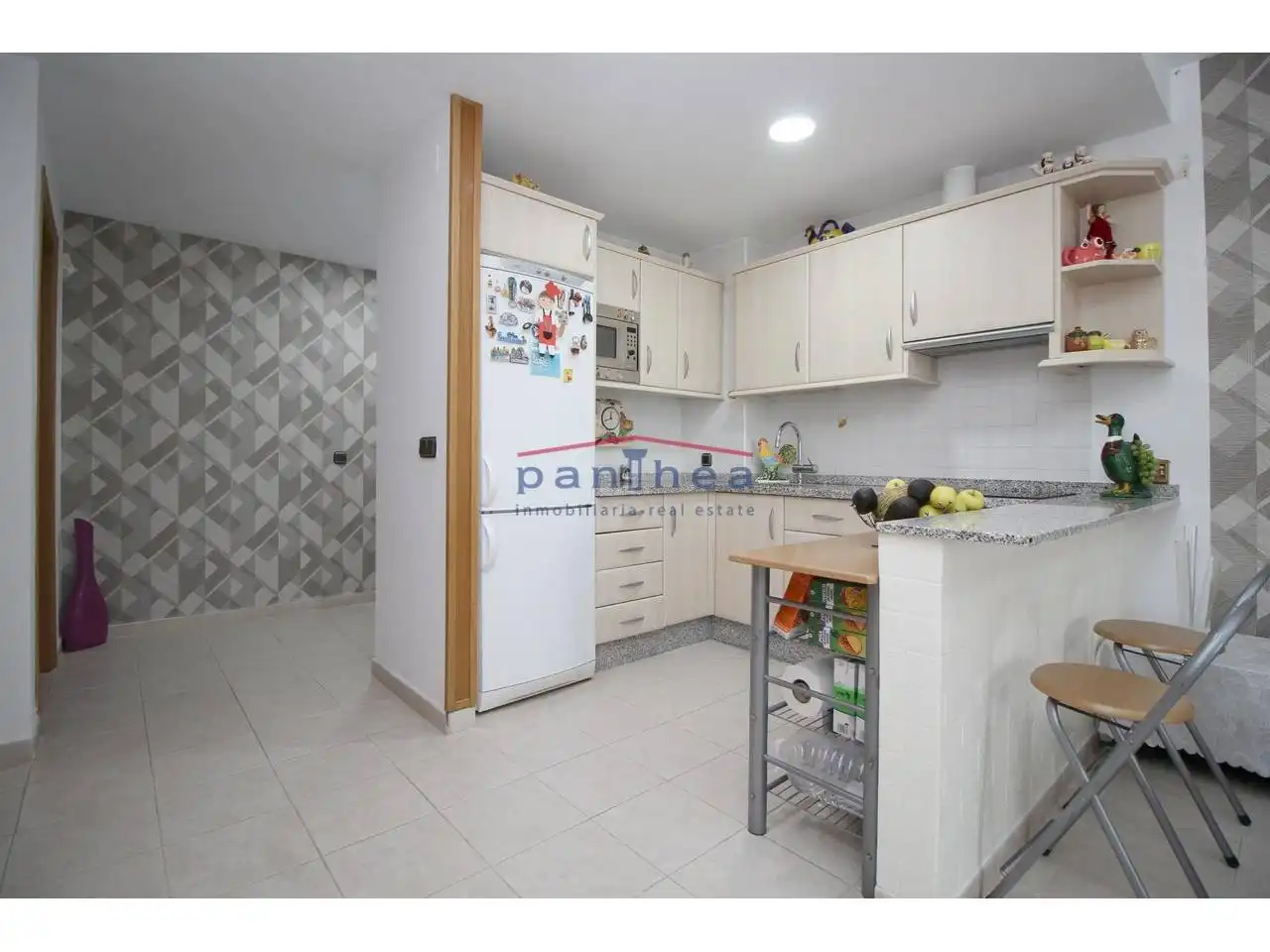 Cocina de Piso en venta en Rincón de la Victoria con Aire acondicionado, Terraza y Piscina comunitaria