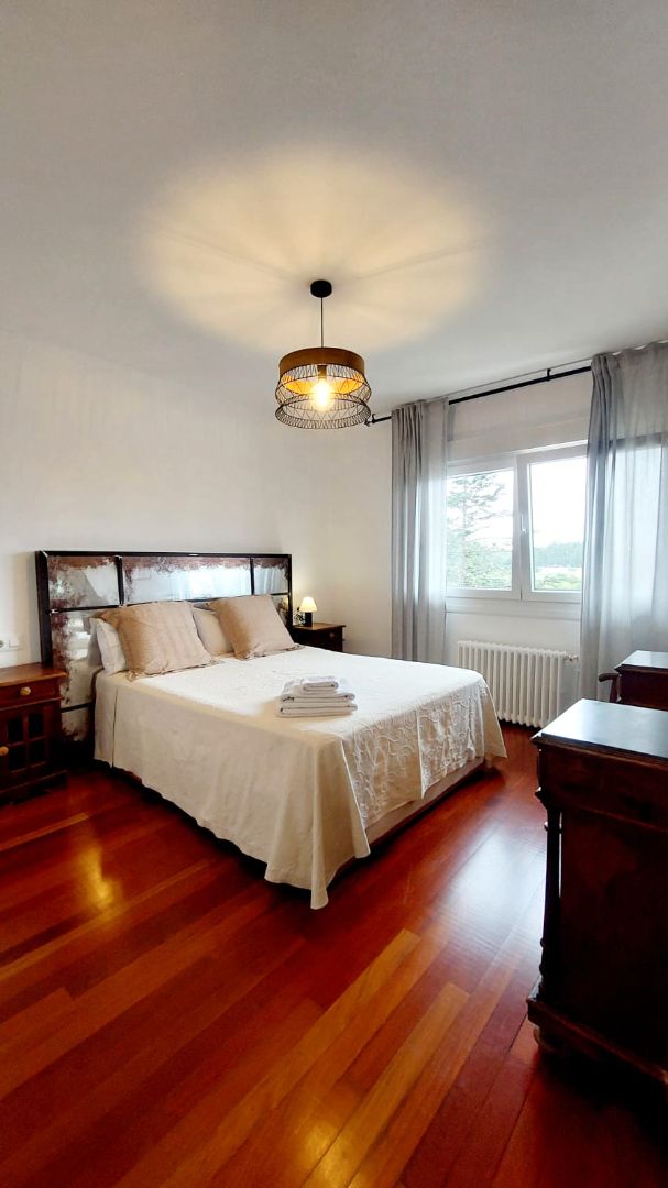 Bedroom of House or chalet to share in Pontevedra Capital   with Heating, Private garden and Furnished
