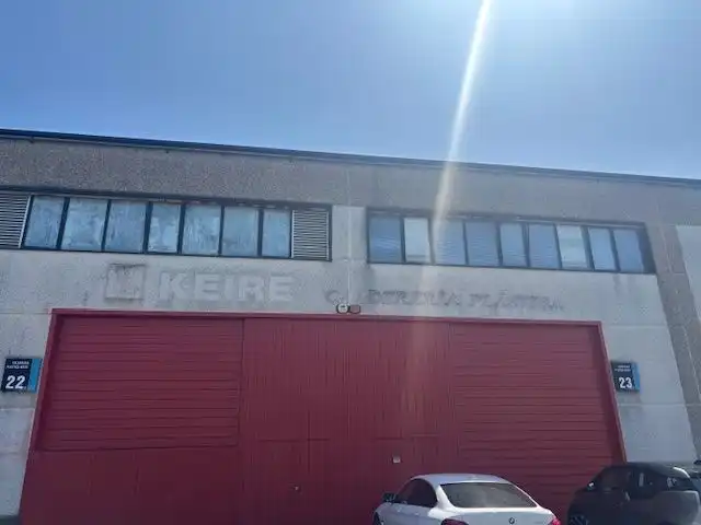 Außenansicht von Fabrikhallen zur Miete in Loiu