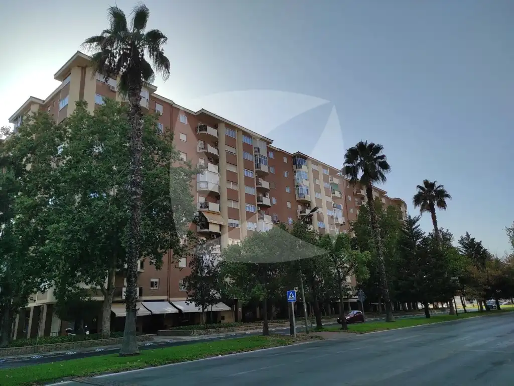 Exterior view of Flat for rent in Badajoz  with Terrace, Furnished and Oven