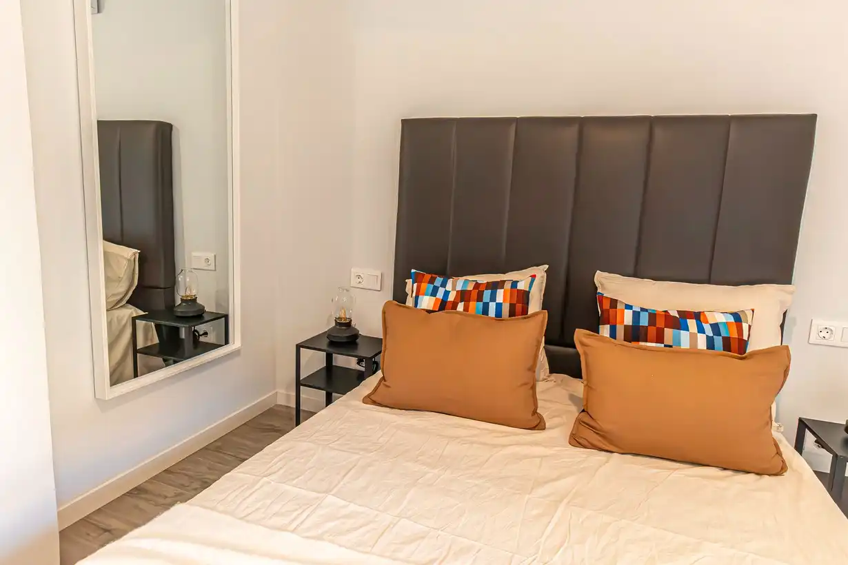 Bedroom of Flat for sale in Madrid  with Air Conditioner, Heating and Terrace