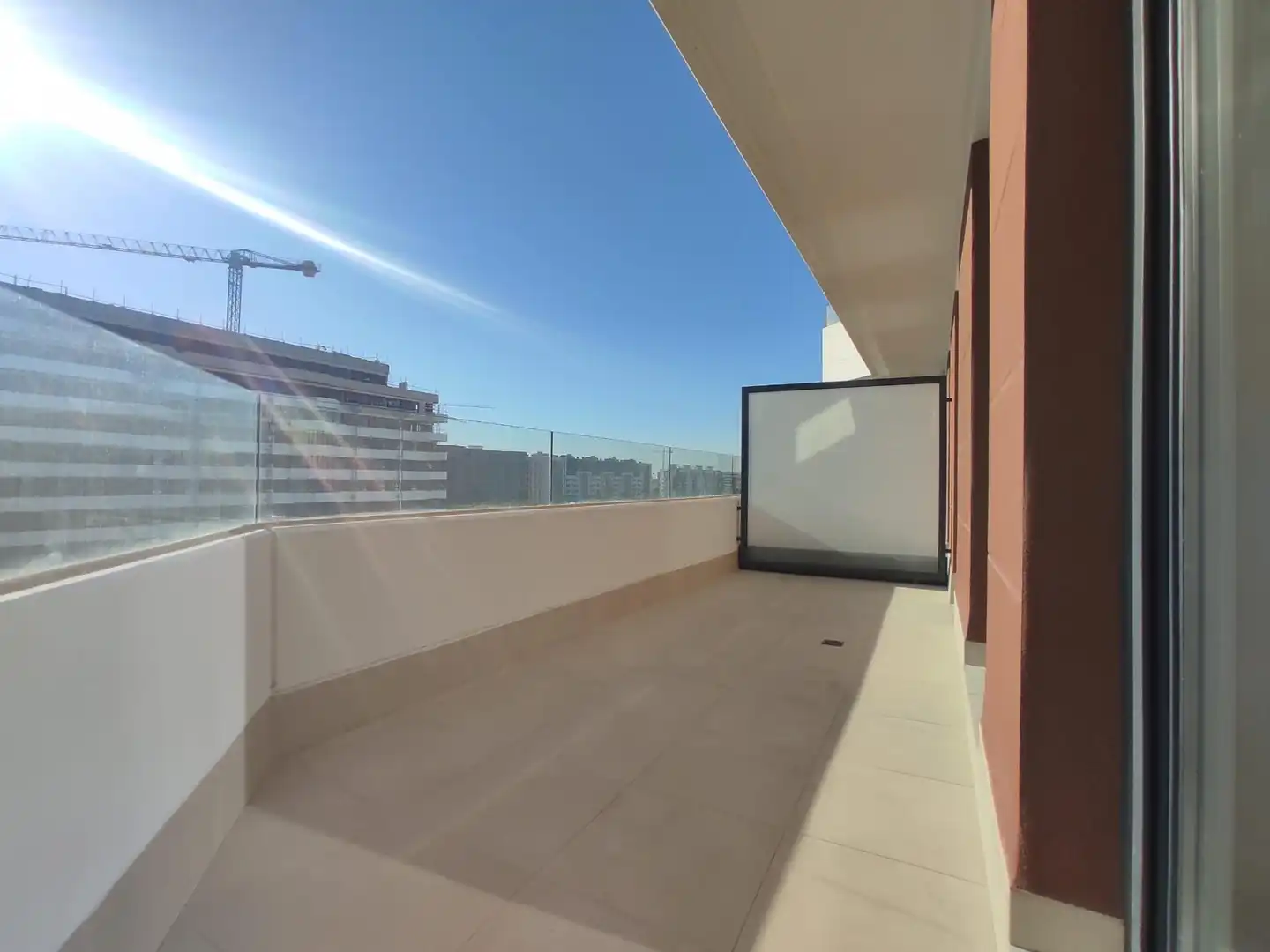 Flat with pool to rent in Entrenúcleos, imagen 4