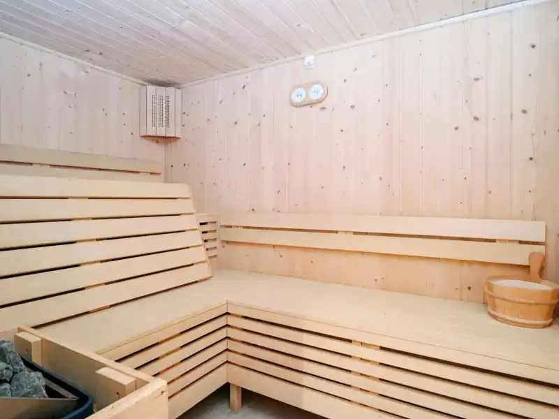 Casa amb piscina en venda a Cabanelles, imagen 32