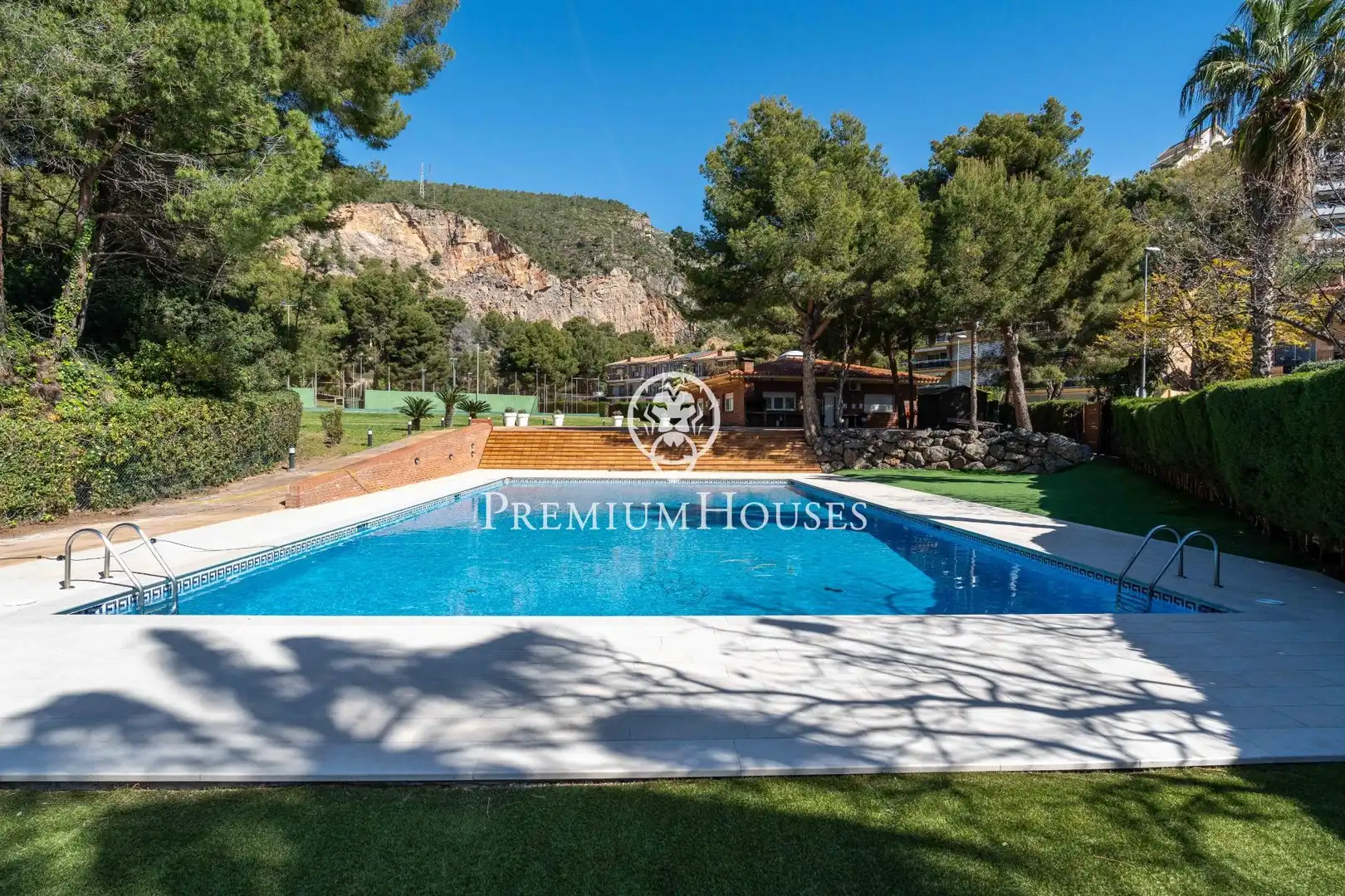 Swimming pool of Attic for sale in Sitges  with Heating, Private garden and Terrace