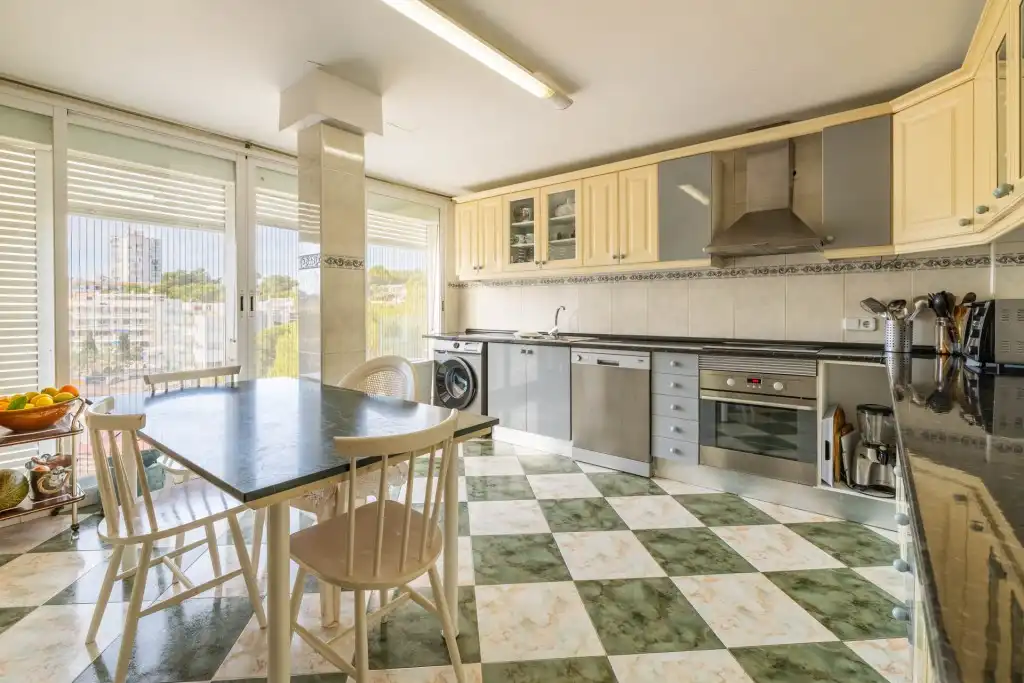 Apartamento con ascensor en venta en Palmanova, imagen 6