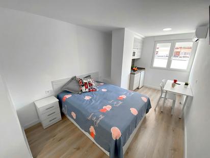 Bedroom of Flat to rent in  Valencia Capital  with Air Conditioner