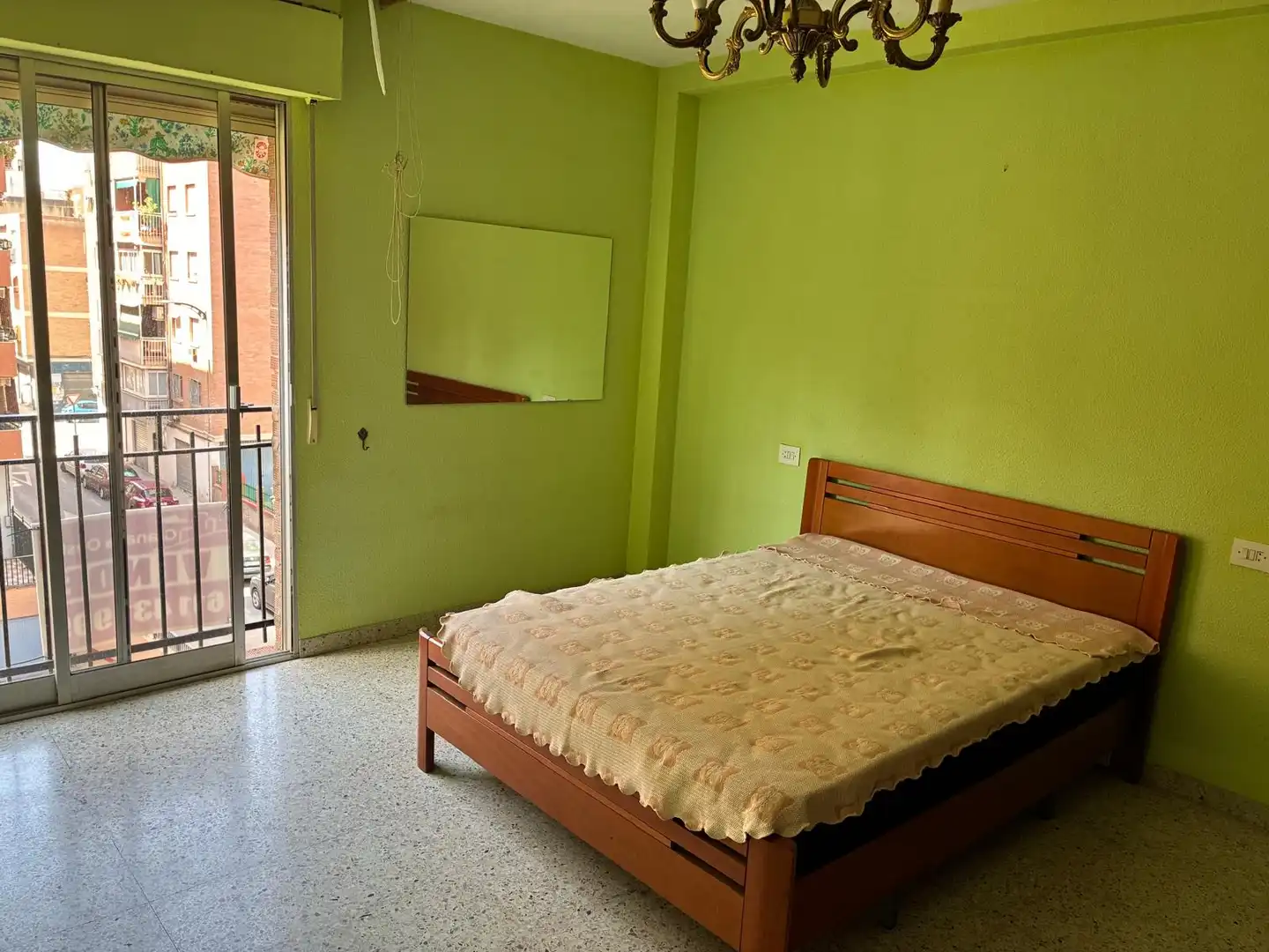 Dormitori de Pis en venda en Granada