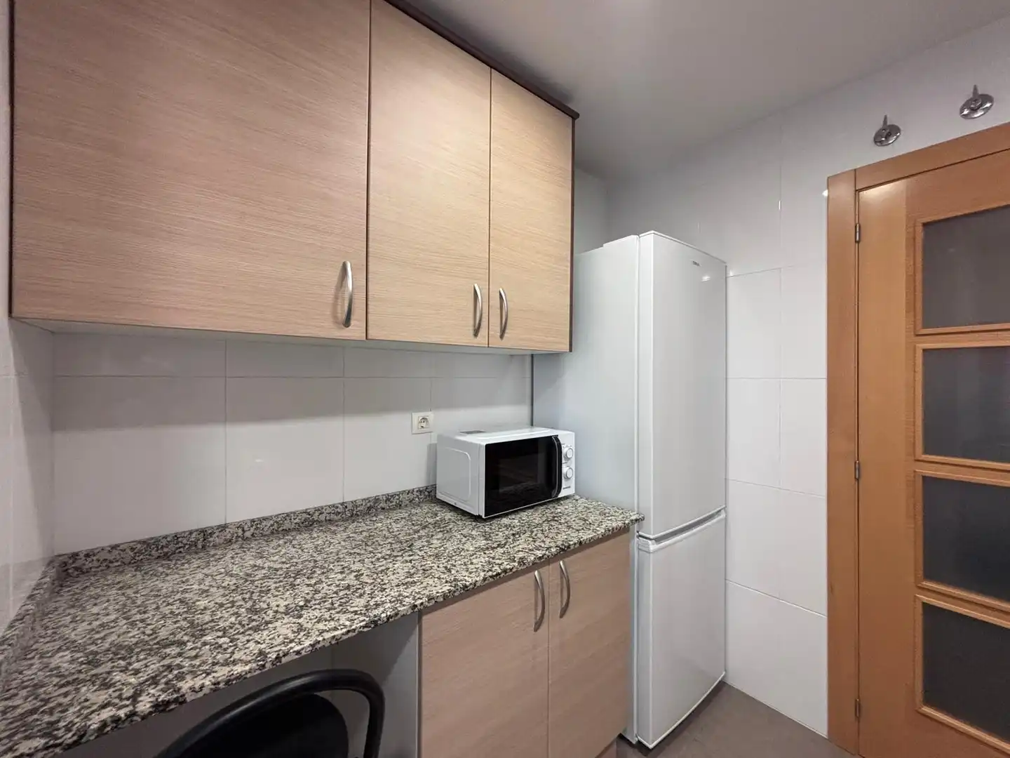 Kitchen of Flat for rent in Burjassot  with Air Conditioner and Furnished