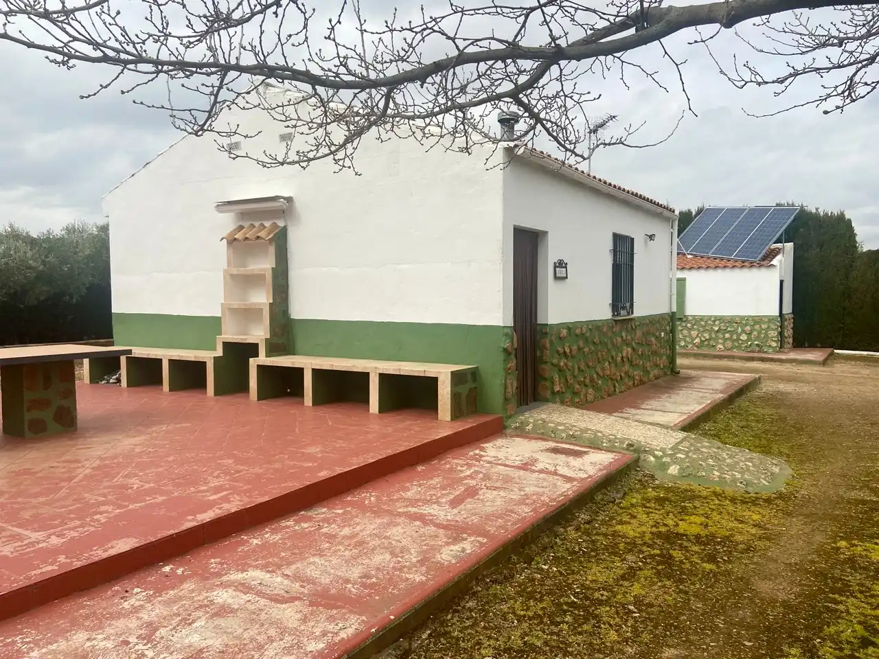 Vista exterior de Casa o xalet en venda en Ciudad Real amb Calefacció, Jardí privat i Traster
