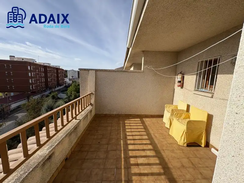 Casa adosada en venta en Roda de Berà