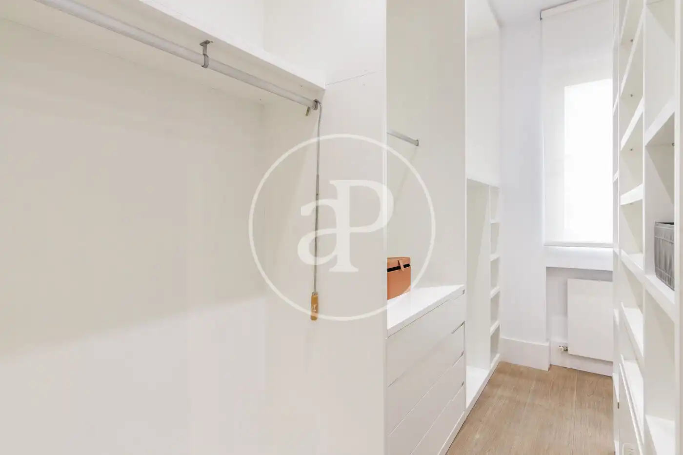 Habitación de Ático en venta en Madrid con Aire acondicionado, Calefacción y Jardín privado