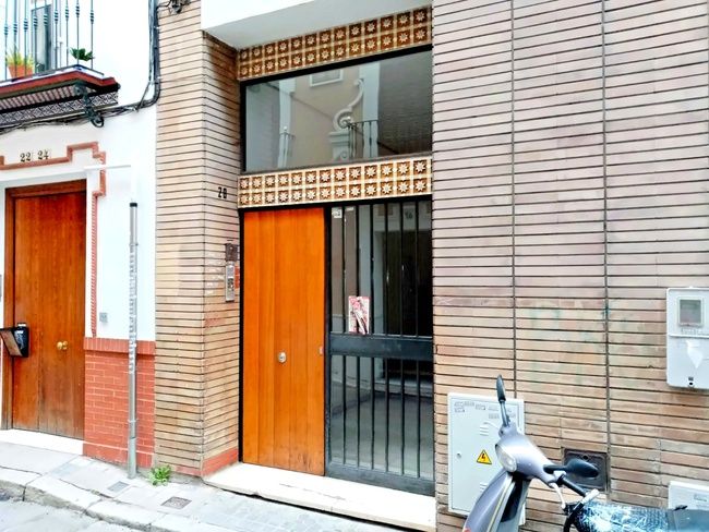 Exterior view of Flat for sale in  Sevilla Capital