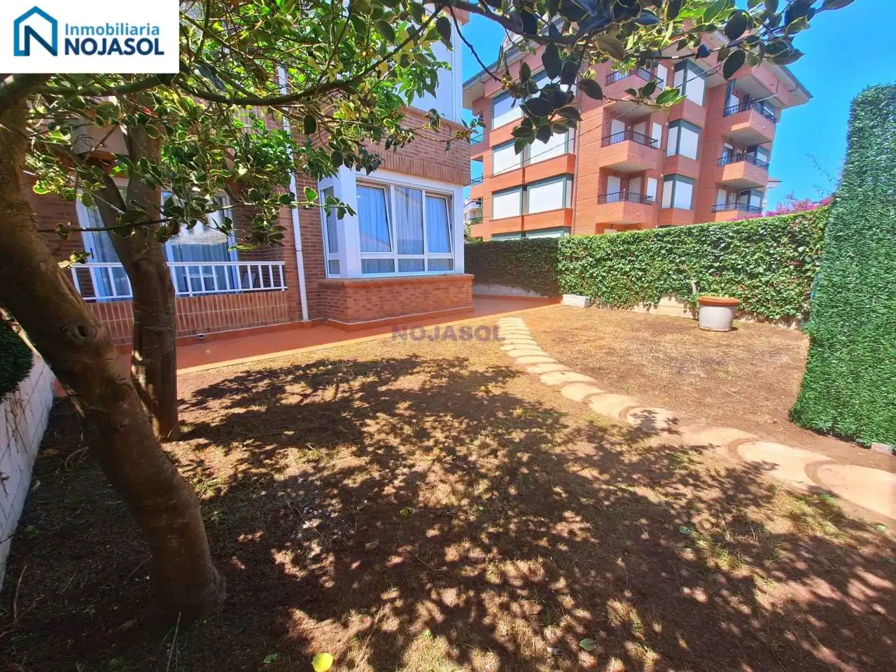 Jardí de Apartament de lloguer en Noja amb Calefacció, Jardí privat i Terrassa