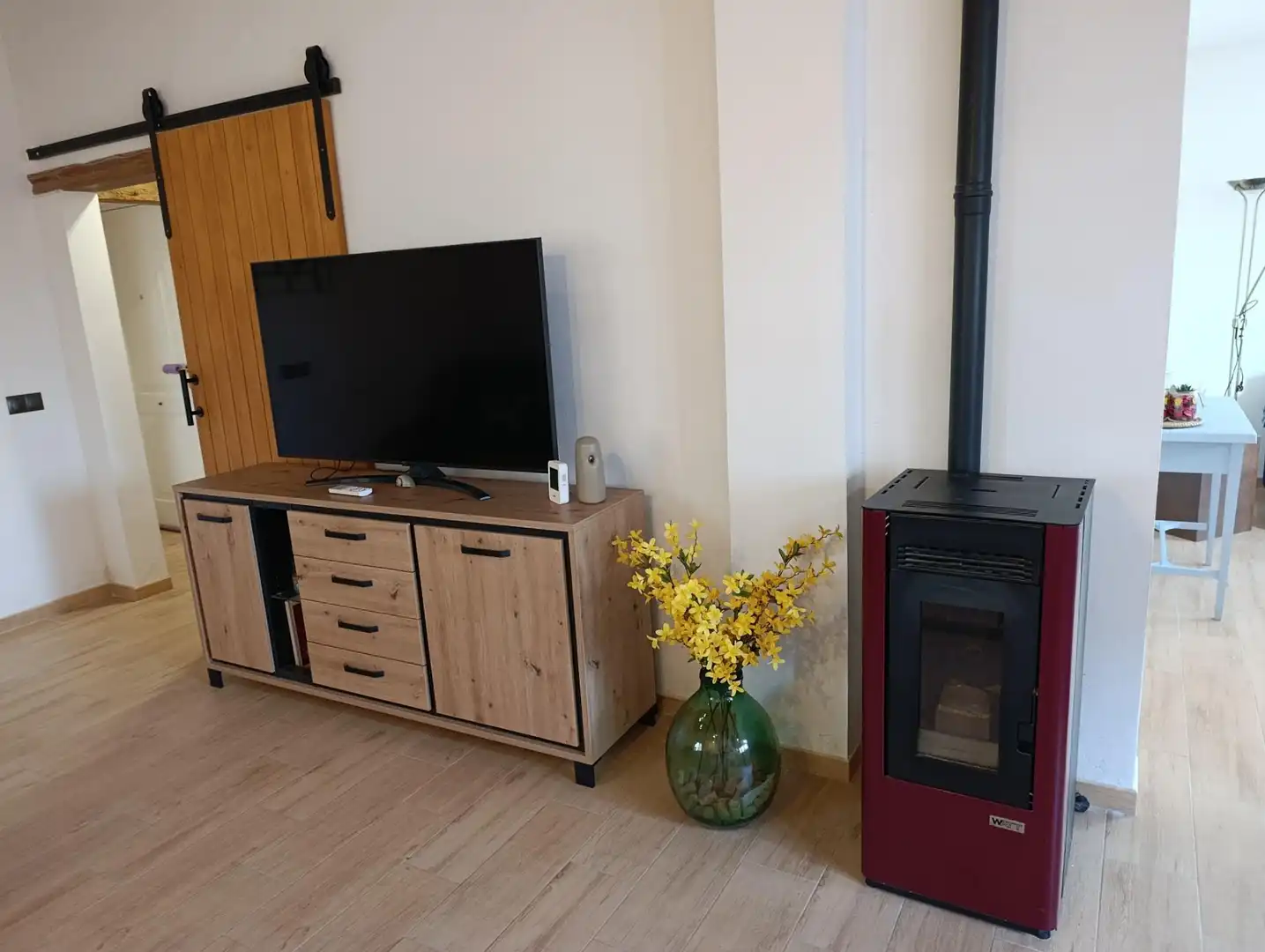 Sala d'estar de Casa o xalet en venda en Deltebre amb Jardí privat i Terrassa
