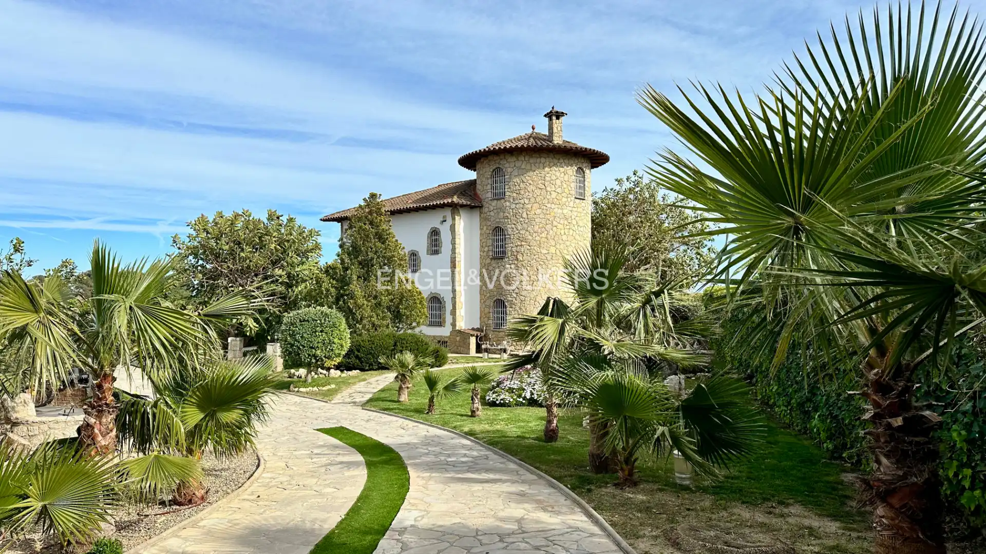 Außenansicht von Haus oder Chalet zum Verkauf in Mont-roig del Camp mit Klimaanlage, Heizung und Privatgarten
