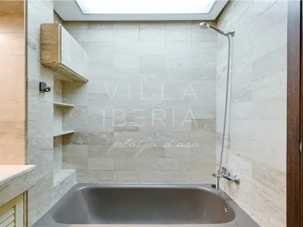 Wohnung zum Verkauf in Calle Joan Maragall, 34, Eixample Nord